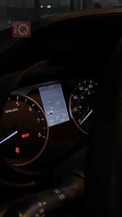 نيسان فيرسا